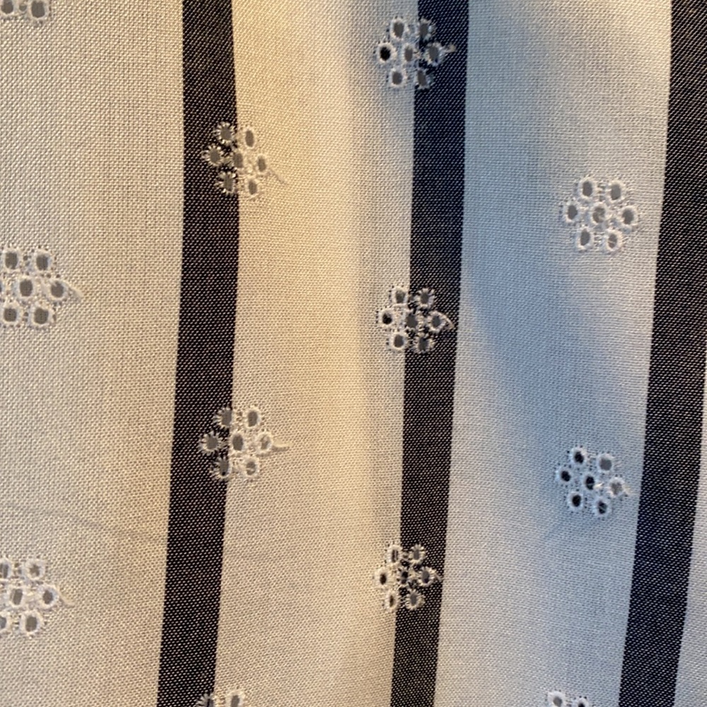 Blouse - Picture 3 of 4